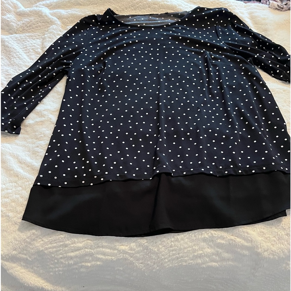 Black white polka dots women’s 1x top